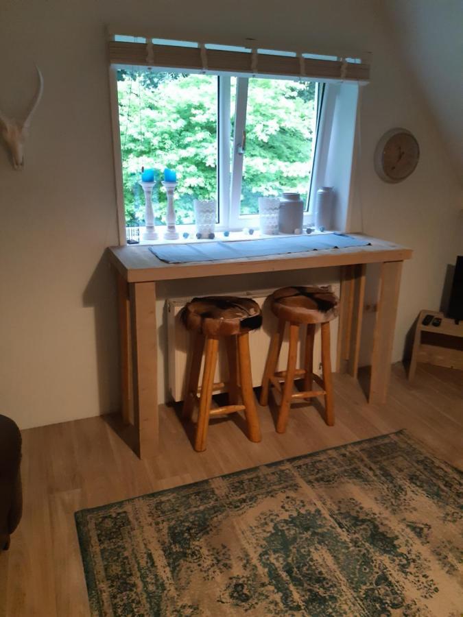 De Hooizolder Bed & Breakfast เฮลเลนดอร์น ภายนอก รูปภาพ
